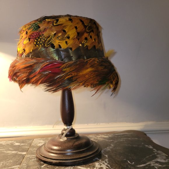 Vintage Feather Hat Circa 1940's - Hills Department Store Manchester NH - Picture 9 of 12
